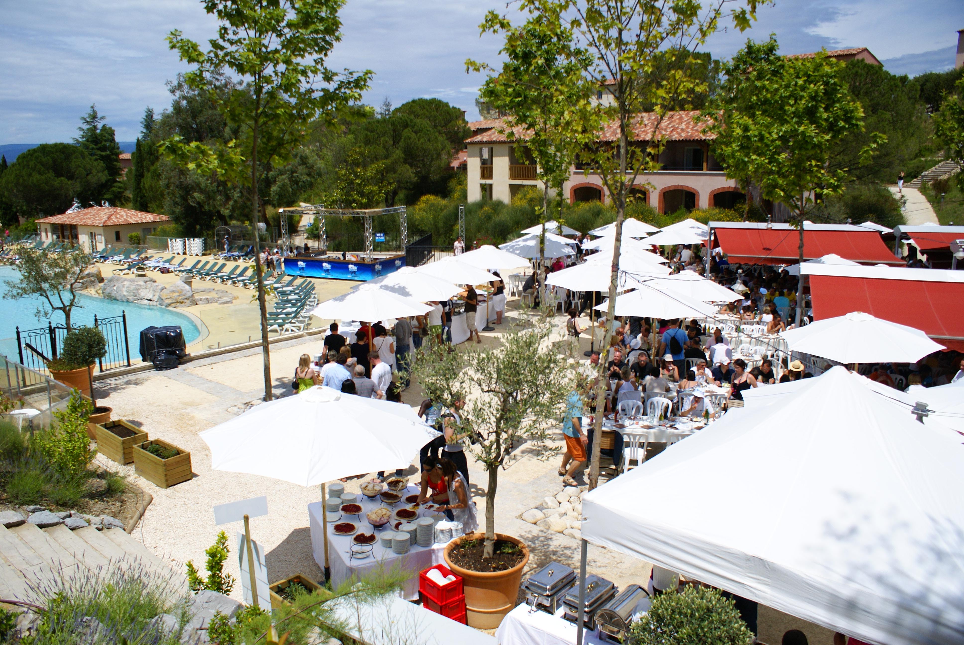 Village Pierre & Vacances Le Rouret Grospierres Exterior photo